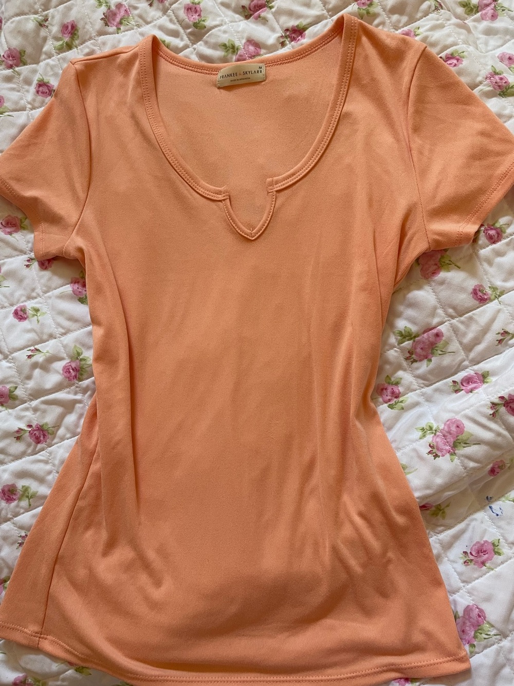 Annalee + Hope Peach Short Sleeve Scoop Neck Henley top